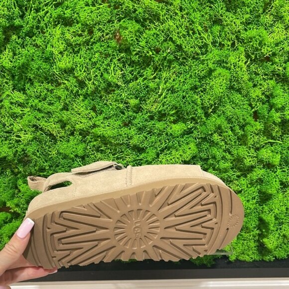 UGG Women's Goldenstar Hi Sandals - Picture 6 of 8